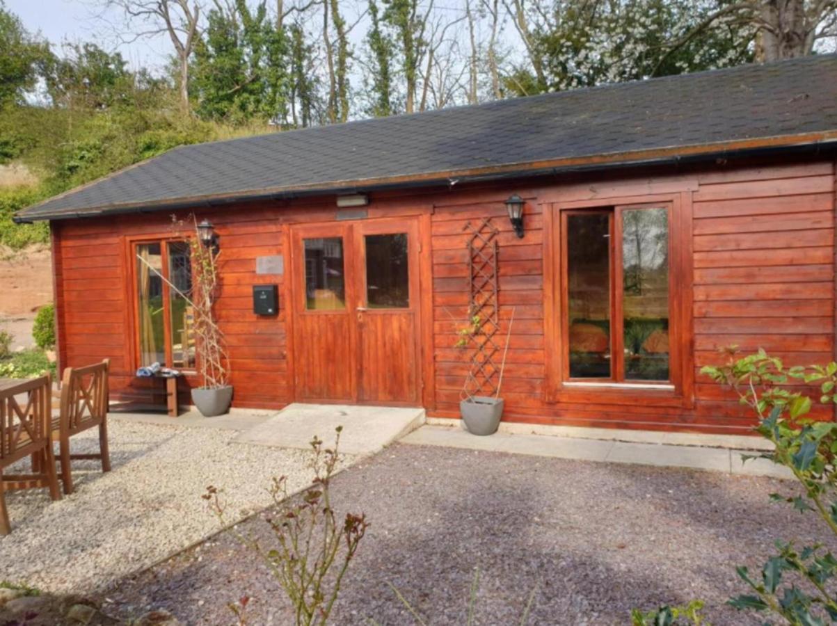 Impeccable 1-Bed House In Retford Close To A1 外观 照片