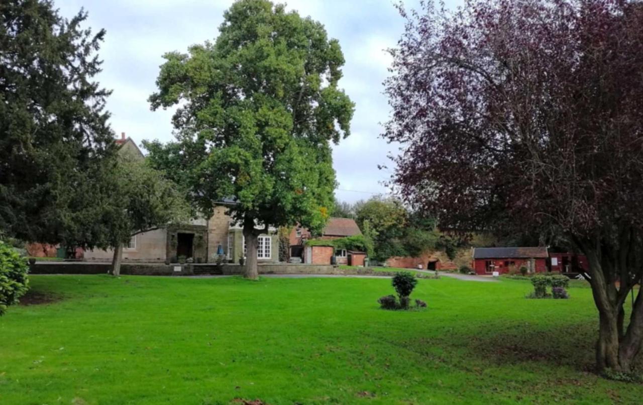 Impeccable 1-Bed House In Retford Close To A1 外观 照片